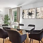Charming Apartment By Hyde Park